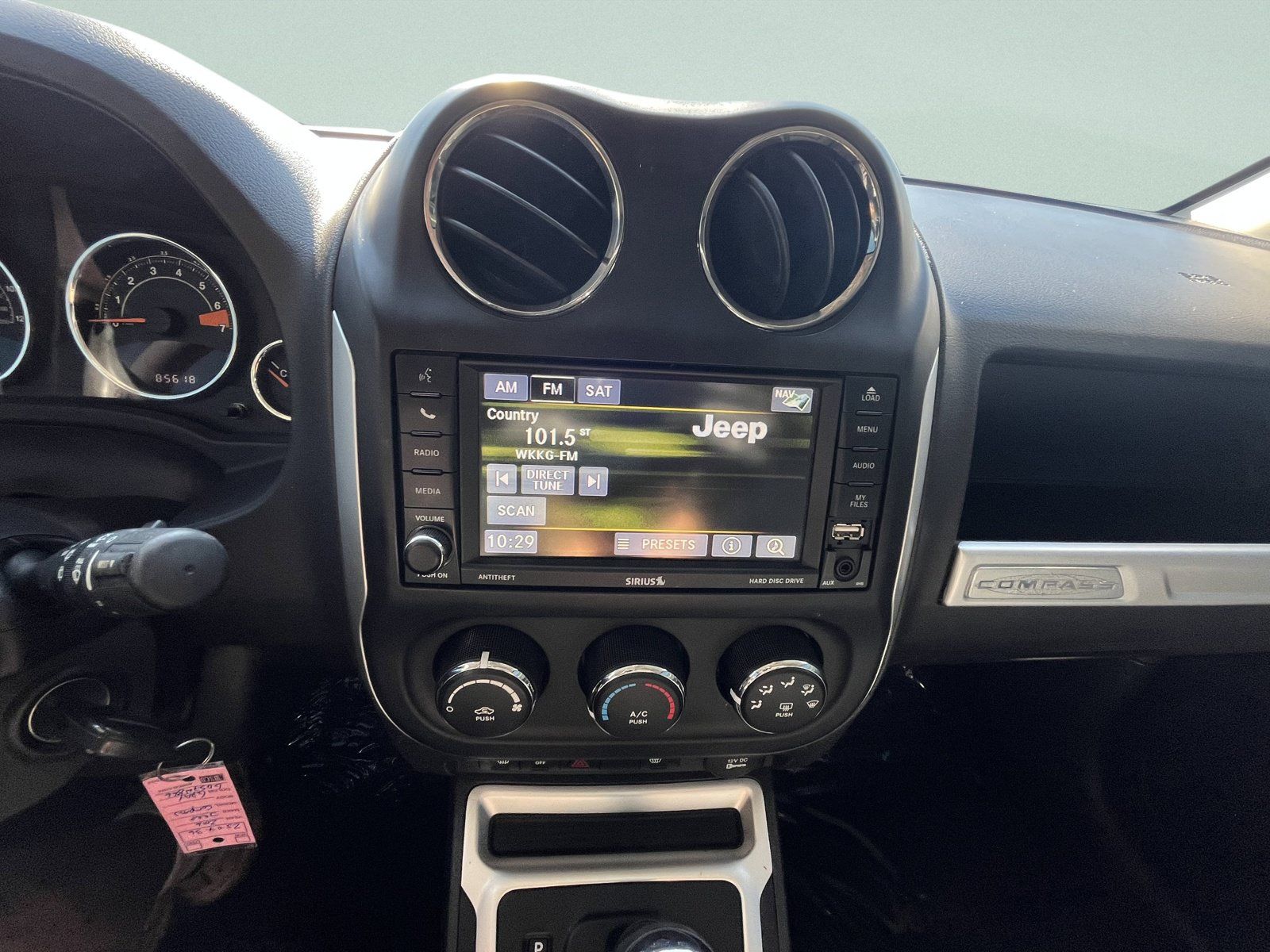 Used 2016 Jeep Compass High Altitude FWD image 12