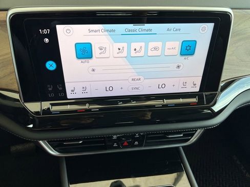 New 2026 Volkswagen Atlas SE image 24