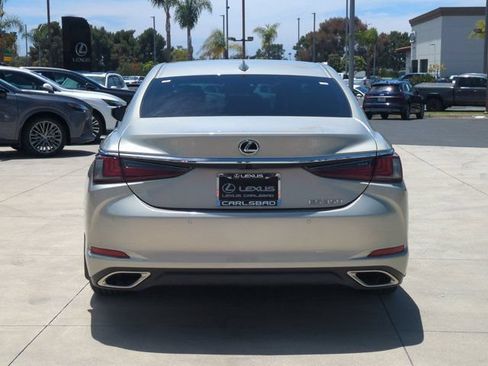 Used 2024 Lexus ES 350 w/ Premium Package FWD image 6