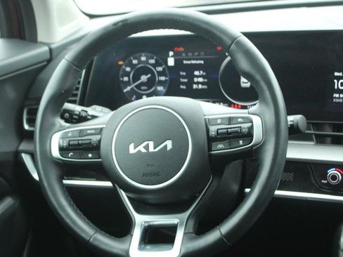 Used 2024 Kia Sportage SX AWD/4WD image 15