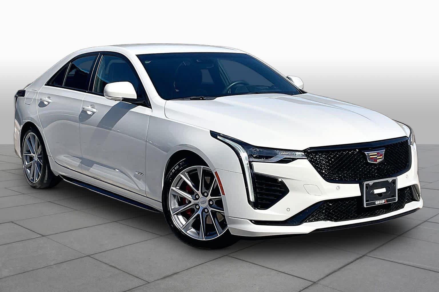 Used 2021 Cadillac CT4 V w/ Technology Package RWD image 2