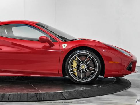 Used 2017 Ferrari 488 GTB RWD image 27