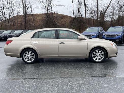Used 2008 Toyota Avalon Limited image 31