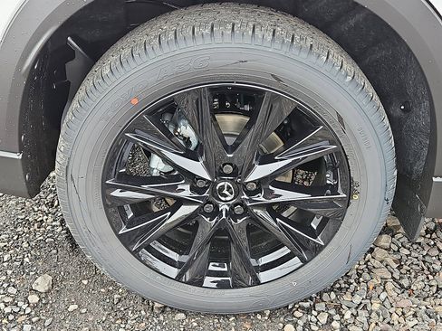 New 2025 MAZDA CX-5 Carbon Edition image 7