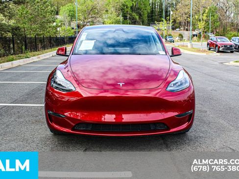 Used 2024 Tesla Model Y Long Range image 10