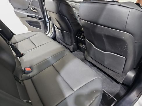 Used 2025 Lexus ES 350 FWD image 13