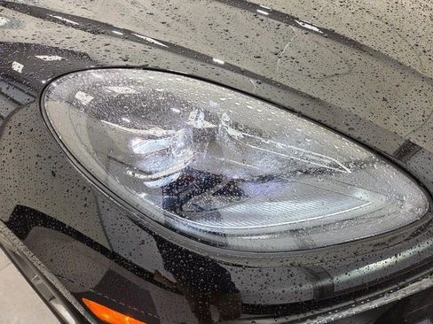 New 2026 Porsche Macan image 11