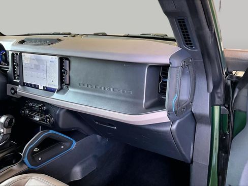 Used 2024 Ford Bronco Wildtrak AWD/4WD image 18