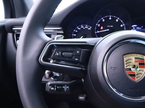 New 2025 Porsche Macan image 35
