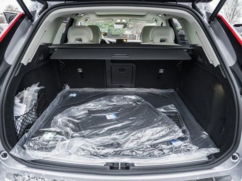 New 2026 Volvo XC60 B5 Ultra w/ Protection Package Premier image 9