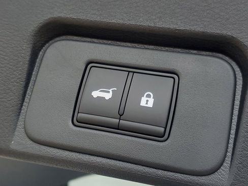 New 2026 Nissan Rogue SV image 8