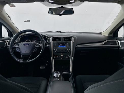 Used 2017 Ford Fusion SE image 20