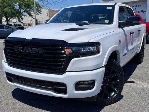 New 2026 RAM 1500 Laramie AWD/4WD image 3
