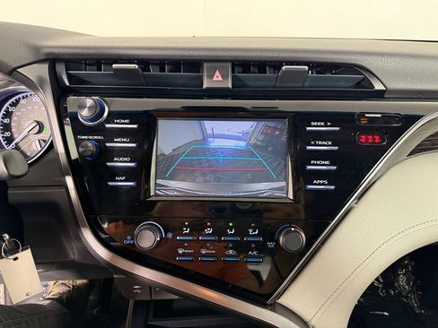 Used 2019 Toyota Camry LE FWD image 55