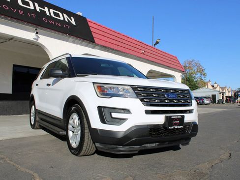 Used 2017 Ford Explorer FWD image 6