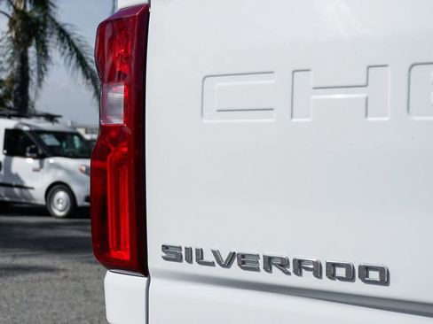 Used 2024 Chevrolet Silverado 3500 LT w/ Convenience Package image 43