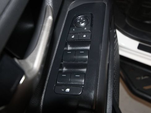 Used 2024 Toyota Tacoma TRD Off-Road AWD/4WD image 6