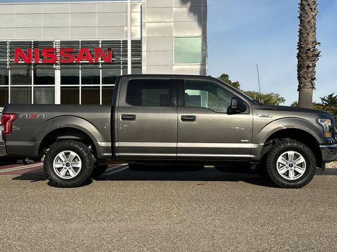 Used 2017 Ford F150 XLT image 3