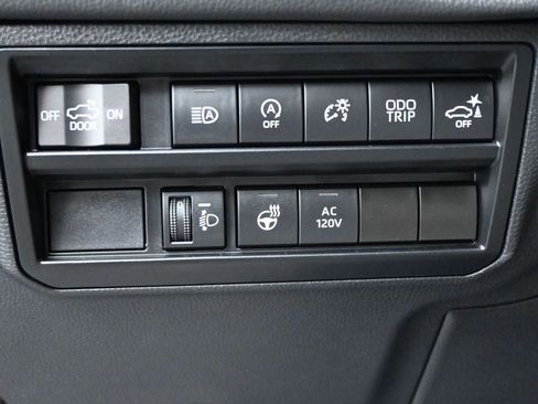 Used 2024 Toyota Tundra Limited w/ Power Package image 6