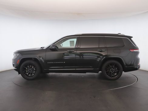 Used 2022 Jeep Grand Cherokee L Summit w/ Advanced Protech Group IV AWD/4WD image 25
