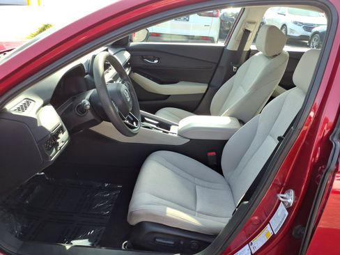 Used 2024 Honda Accord EX image 4
