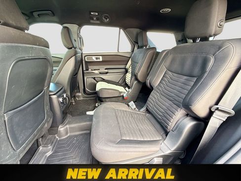 Used 2020 Ford Explorer XLT w/ Comfort Package image 23