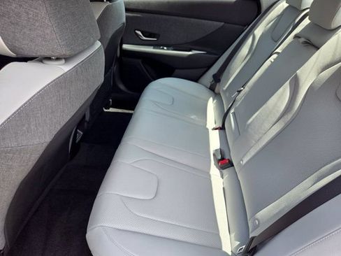 Certified 2026 Hyundai Elantra Limited FWD image 31