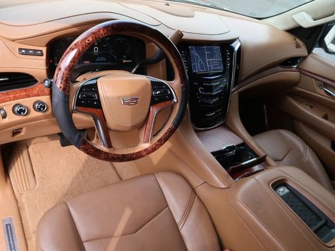 Used 2015 Cadillac Escalade ESV Platinum AWD/4WD image 7