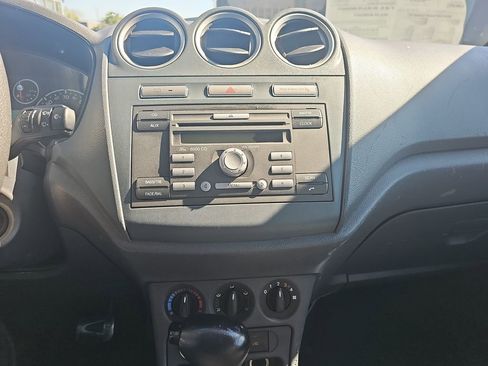 Used 2010 Ford Transit Connect XLT FWD image 19