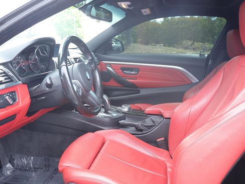 Used 2019 BMW 430i Coupe w/ M Sport Package RWD image 11