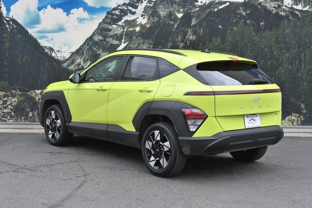 Used 2024 Hyundai Kona SEL AWD/4WD image 9