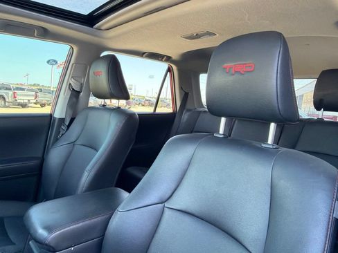 Used 2023 Toyota 4Runner TRD Off-Road Premium w/ Off Road Premium Plus Package AWD/4WD image 25