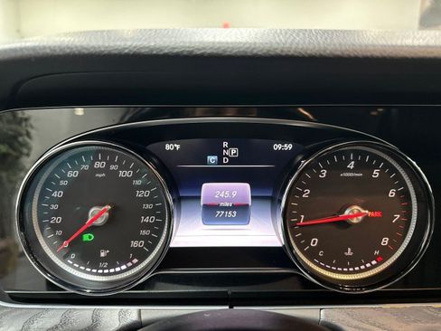 Used 2018 Mercedes-Benz E 300 4MATIC image 57