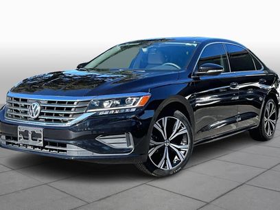 Used 2022 Volkswagen Passat 2.0T SE