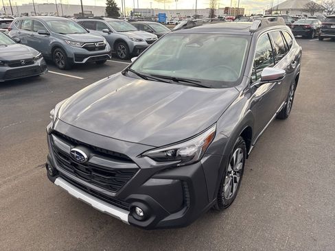 Used 2025 Subaru Outback Touring image 6