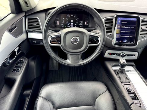 Used 2018 Volvo XC90 T5 Momentum w/ Convenience Package image 23