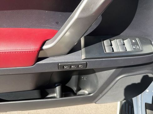 Used 2022 Lexus GX 460 Premium w/ Premium Package image 11