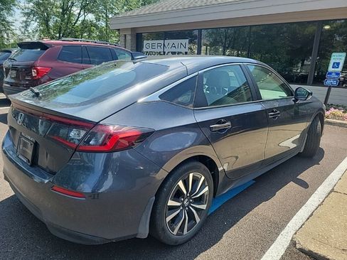 Used 2023 Honda Civic EX-L image 6