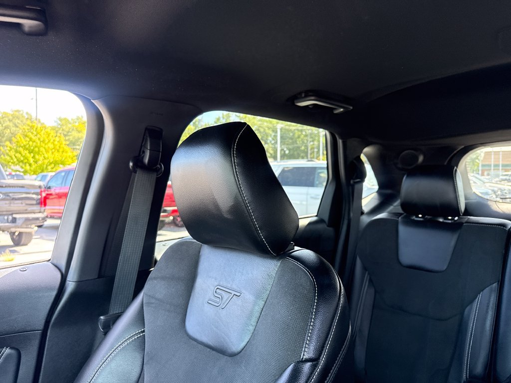 Used 2020 Ford Edge ST w/ Cold Weather Package AWD/4WD image 44