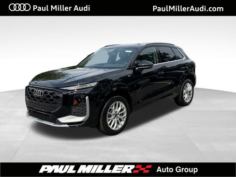 New 2026 Audi Q3 quattro 2.0T AWD/4WD image 1