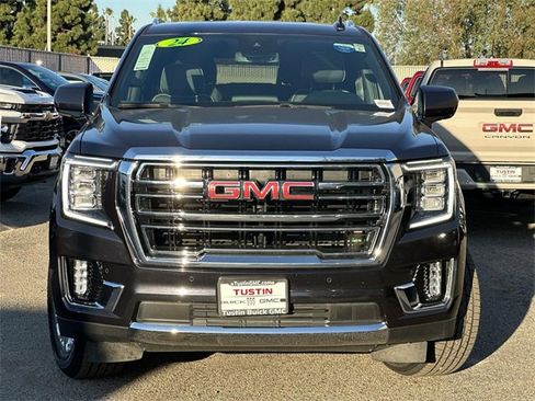 Used 2024 GMC Yukon SLT image 2