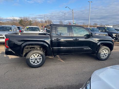 New 2026 Toyota Tacoma SR5 image 9