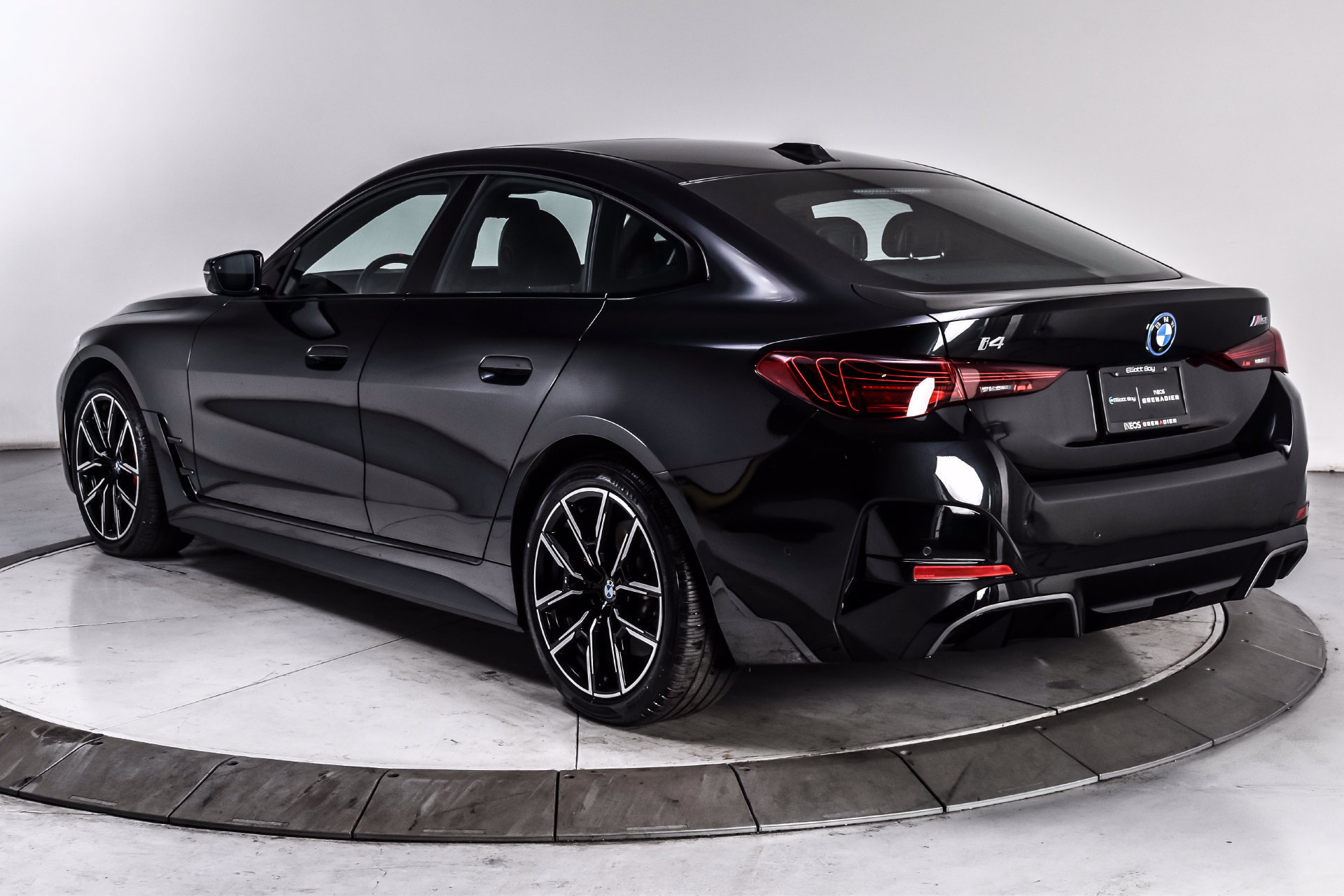 Used 2025 BMW i4 M50 w/ Premium Package AWD/4WD image 4