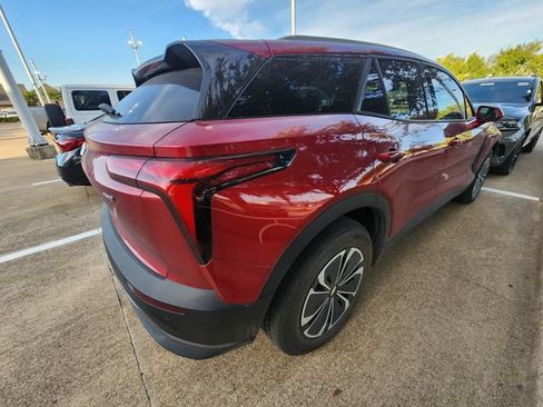 Used 2024 Chevrolet Blazer EV LT AWD/4WD image 3