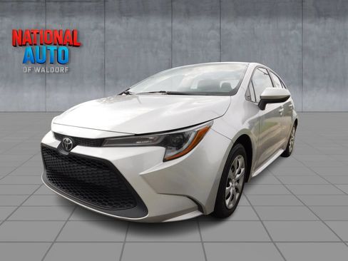 Used 2022 Toyota Corolla LE FWD image 4