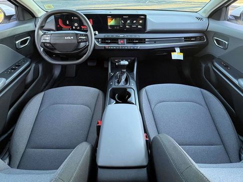 Used 2025 Kia K4 FWD image 19