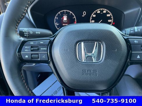Certified 2025 Honda HR-V Sport image 29