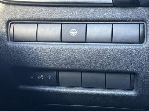 Certified 2023 Nissan Rogue SV image 14