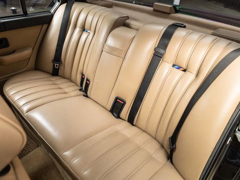 Used 1988 BMW M5 image 65