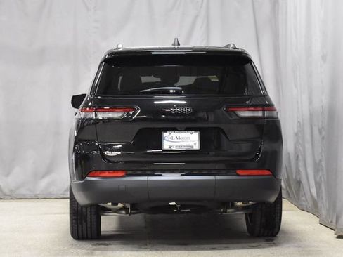 New 2025 Jeep Grand Cherokee L Altitude image 8